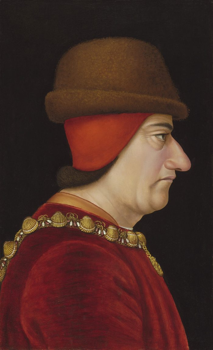 Portrait de profil de Louis XI coiffé d’un chapeau brun